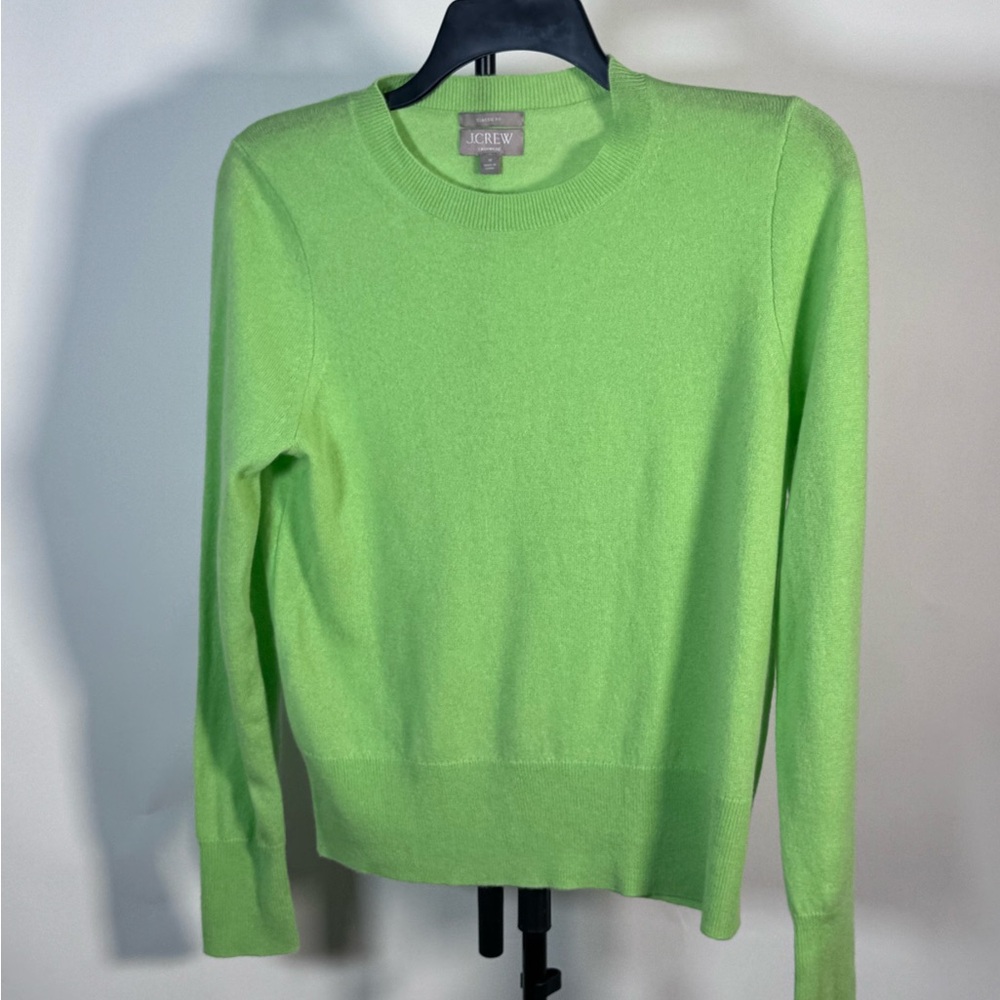NWOT J Crew Cashmere classic-fit crewneck sweater BA400